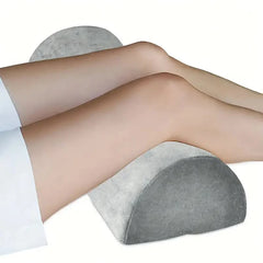 Cuscino Mezzaluna Ortopedico – Per Gambe, Ginocchia, Schiena e Collo | Memory Foam Antiscivolo